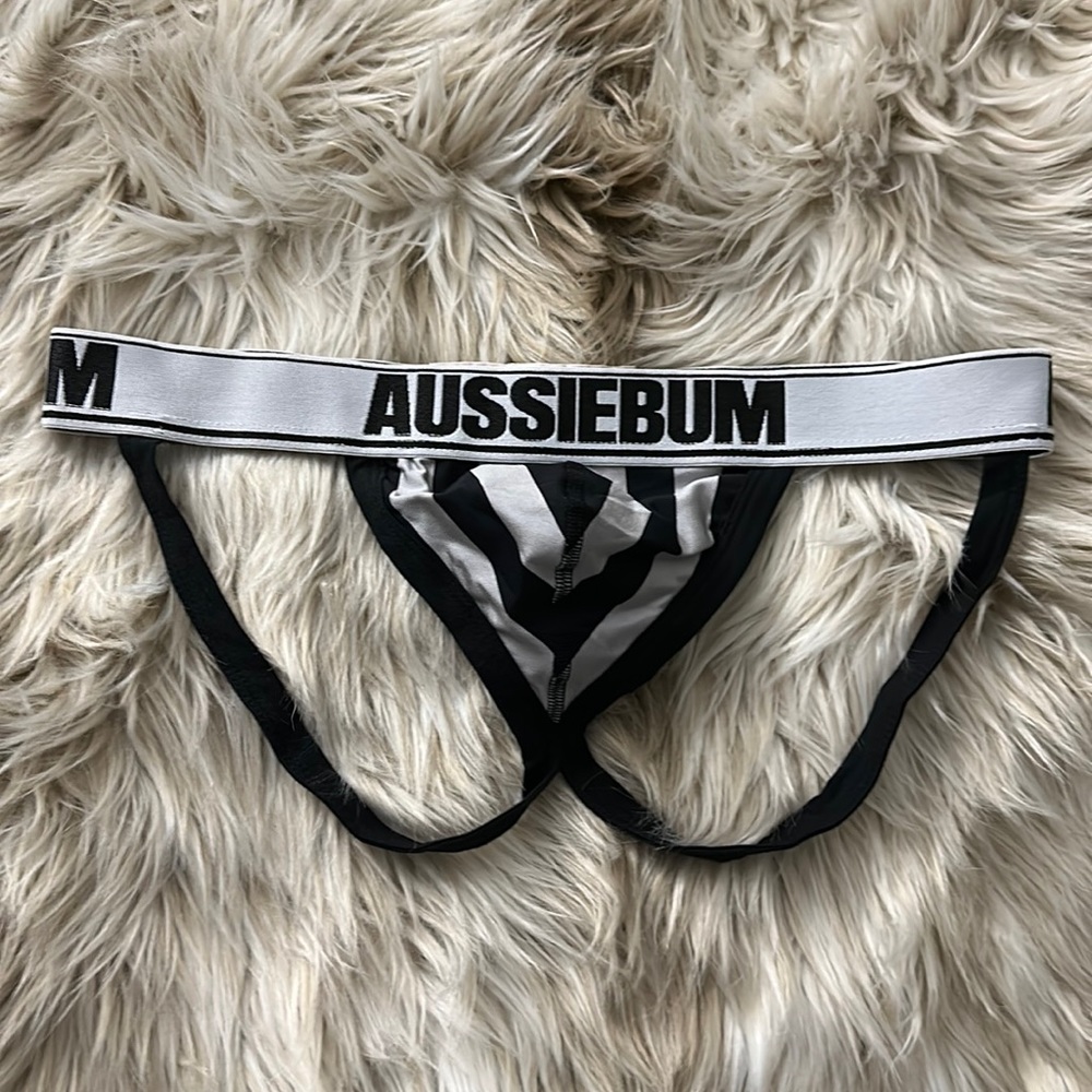 Aussiebum new without tag